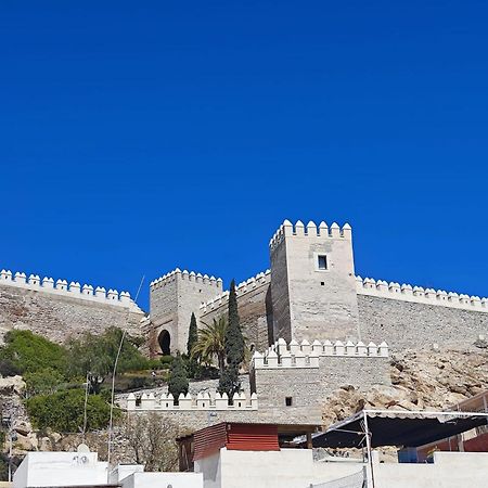 Casita La Paloma Bonita Del Pescador Hasta 5 Personas En El Casco Antiguo La Medina Centro Almeria Bajo Alcazaba Terraza Buena Vista Parking Privado Y Sabanas En Opcion المظهر الخارجي الصورة