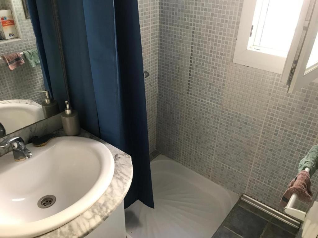 Casita La Paloma Bonita Del Pescador Hasta 5 Personas En El Casco Antiguo La Medina Centro Almeria Bajo Alcazaba Terraza Buena Vista Parking Privado Y Sabanas En Opcion المظهر الخارجي الصورة