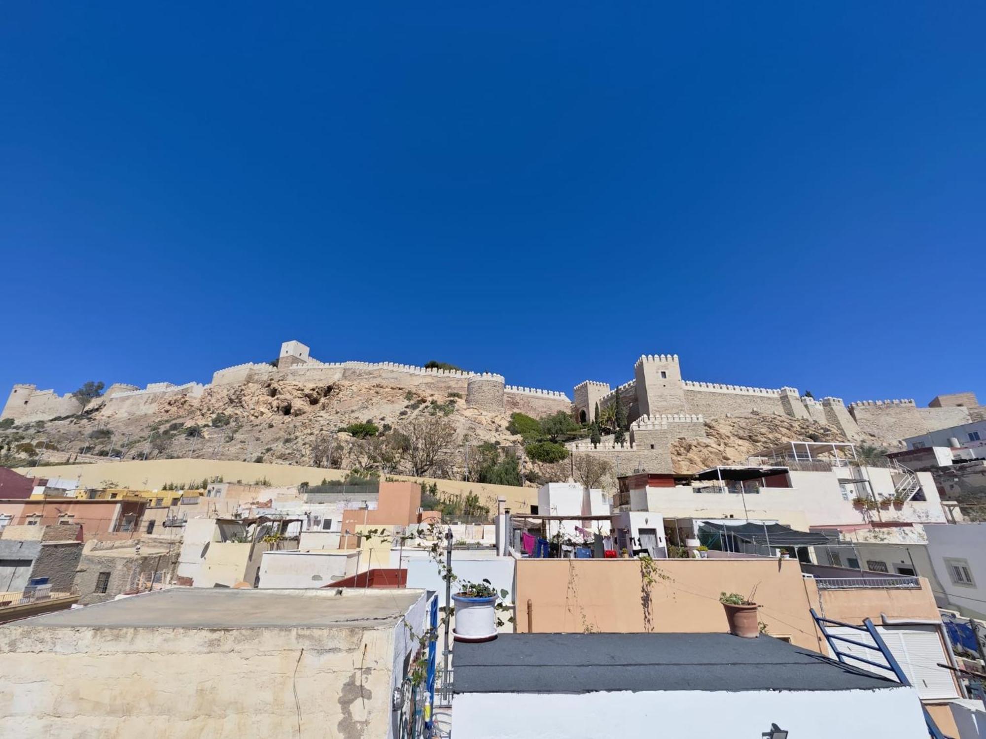 Casita La Paloma Bonita Del Pescador Hasta 5 Personas En El Casco Antiguo La Medina Centro Almeria Bajo Alcazaba Terraza Buena Vista Parking Privado Y Sabanas En Opcion المظهر الخارجي الصورة